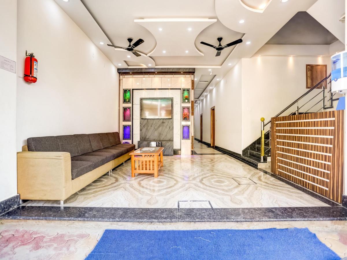 Oyo 75850 Vishwanath Guest House Varanasi Exterior photo