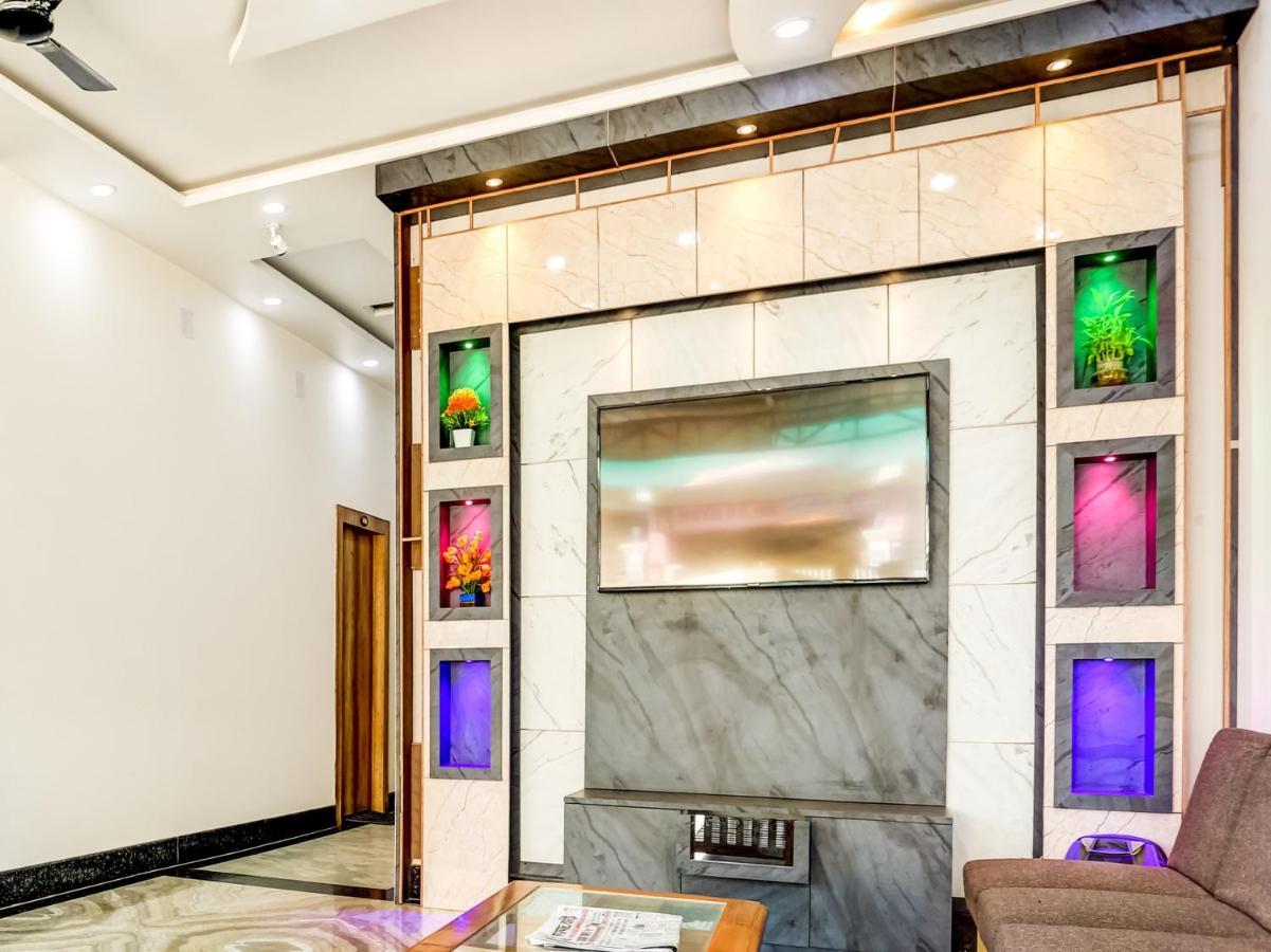 Oyo 75850 Vishwanath Guest House Varanasi Exterior photo